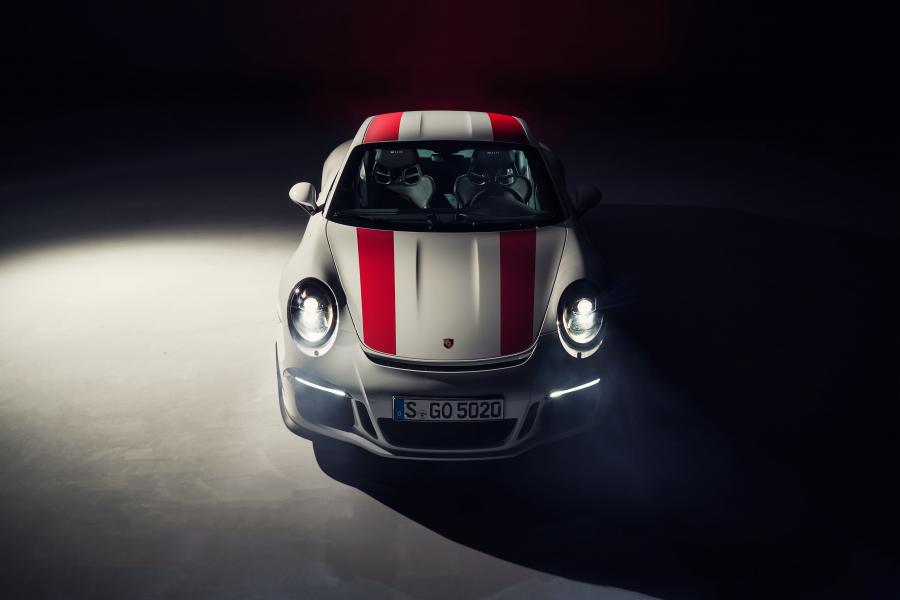  Porsche 911 R 2016 года  (фото 46 из 50)